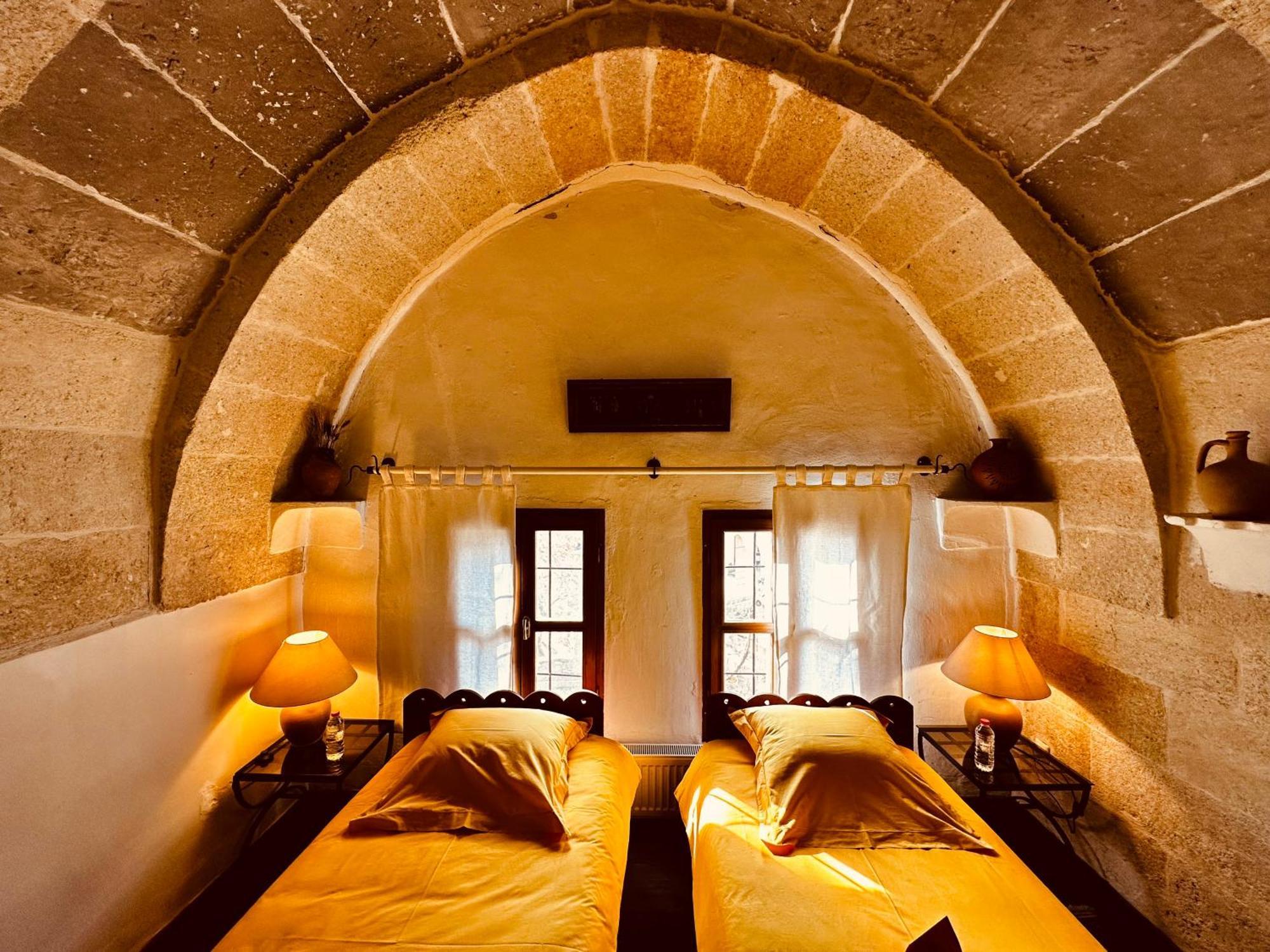 Les Maisons De Cappadoce Üchisar Bagian luar foto