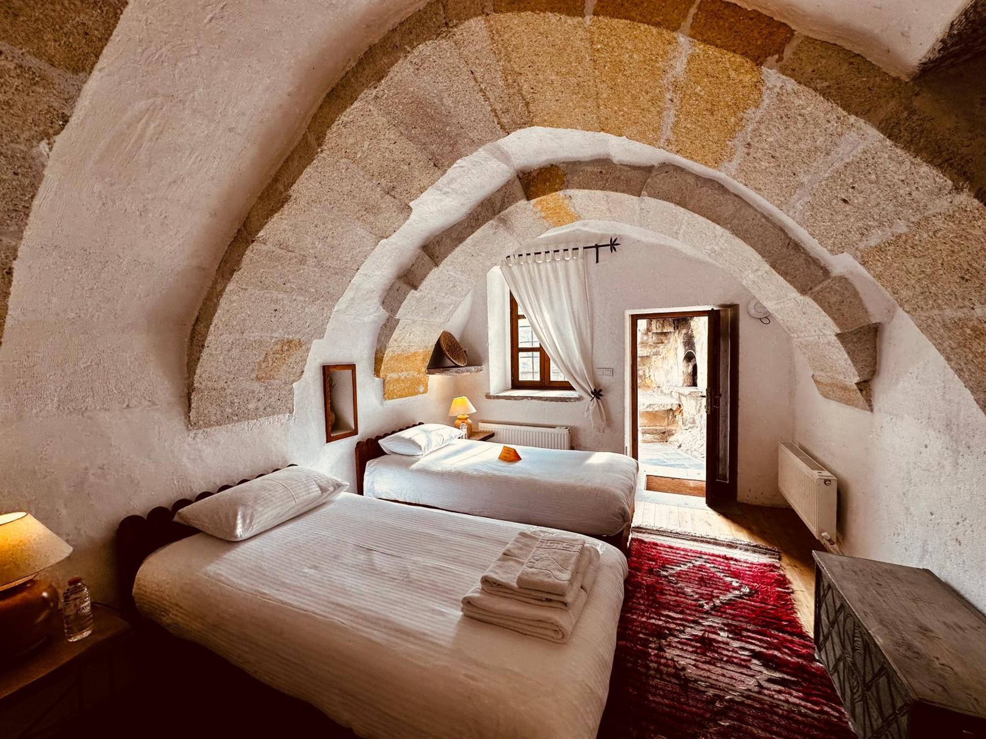 Les Maisons De Cappadoce Üchisar Bagian luar foto